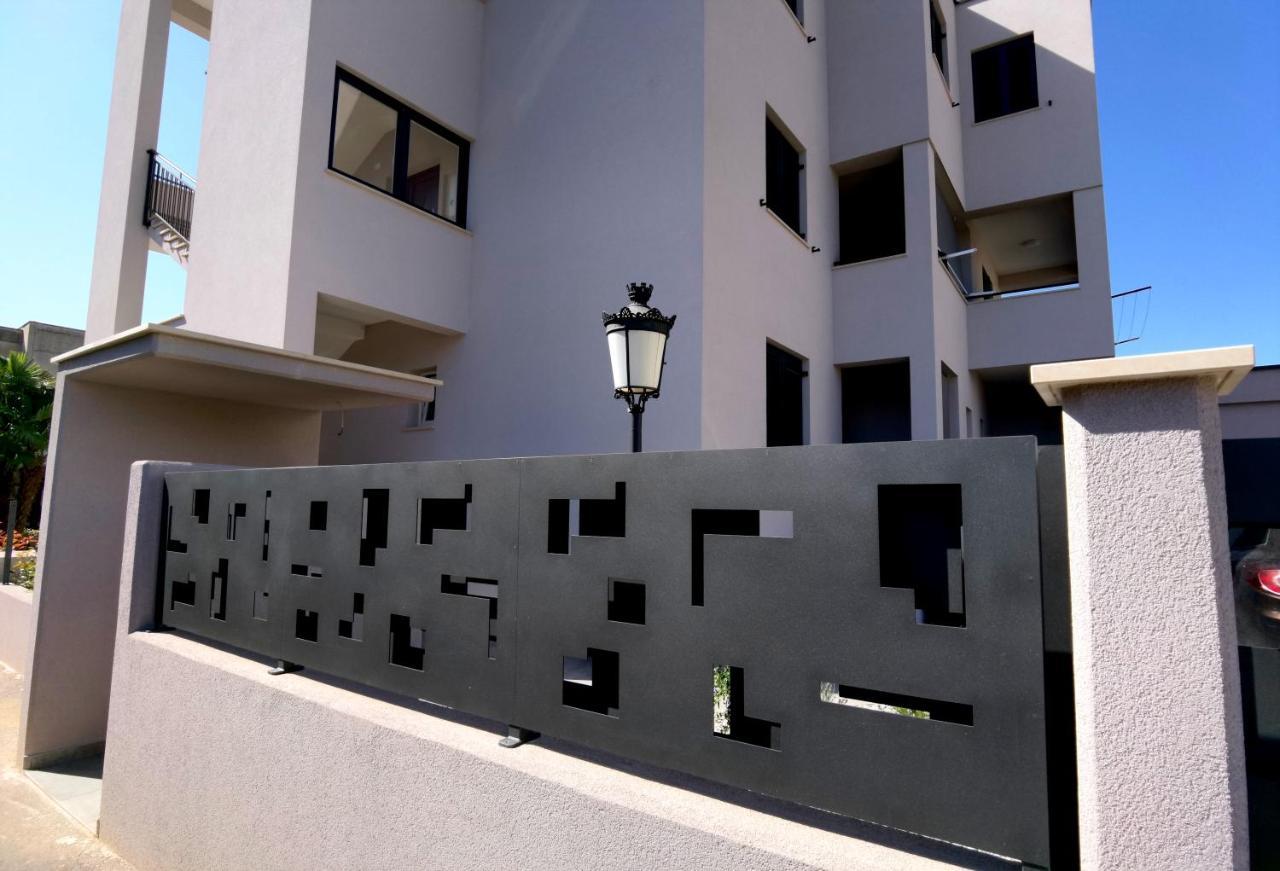 Stay In The Heart Of Porec - 50M To The Beach Екстериор снимка