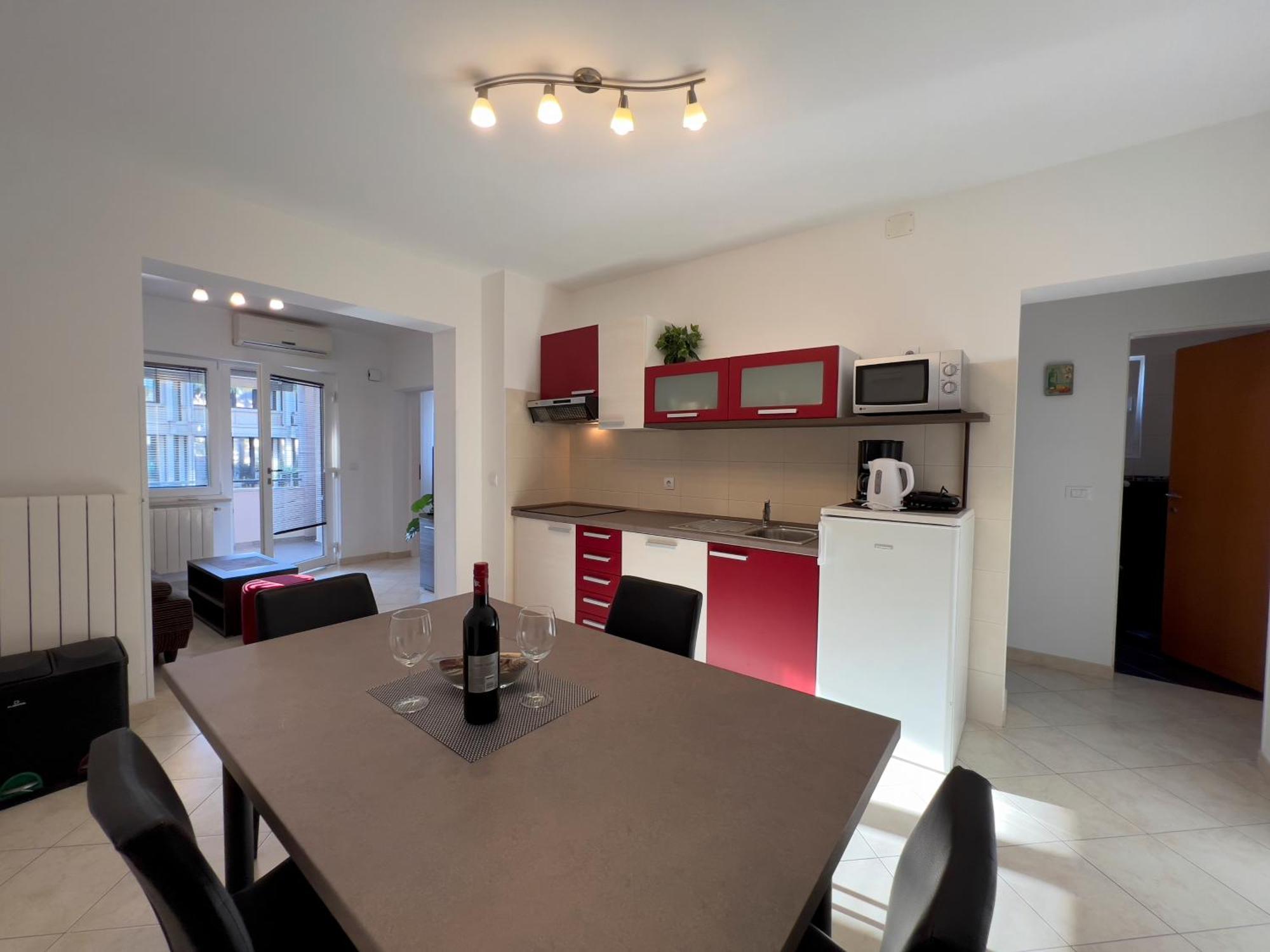 Stay In The Heart Of Porec - 50M To The Beach Екстериор снимка