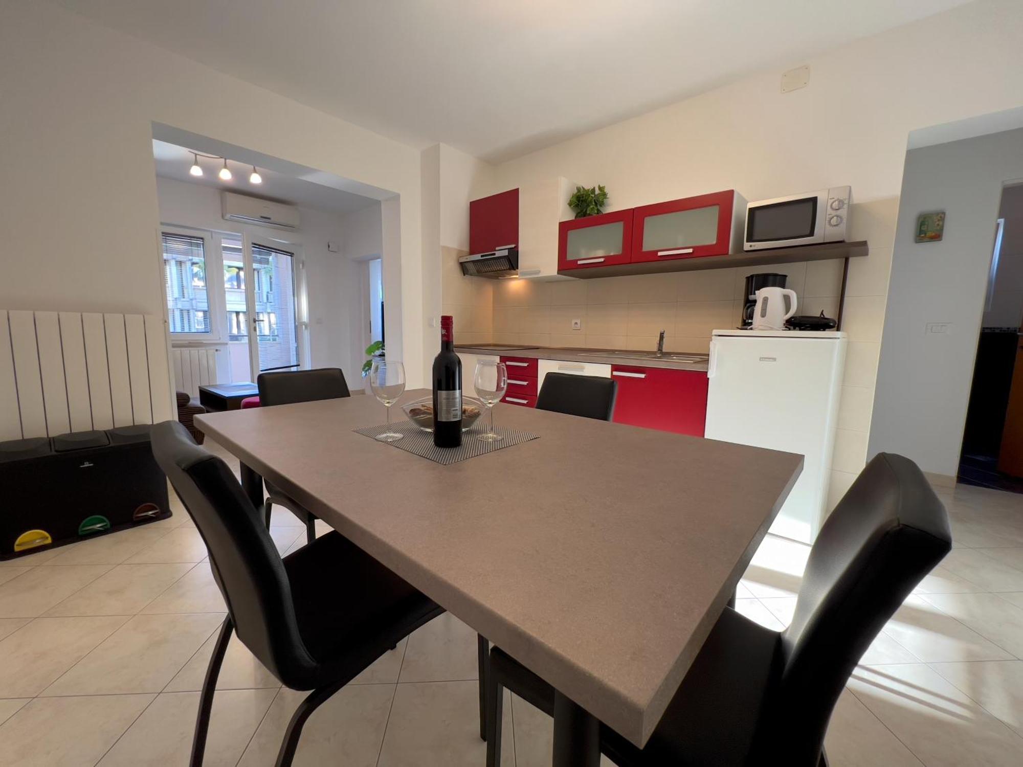 Stay In The Heart Of Porec - 50M To The Beach Екстериор снимка