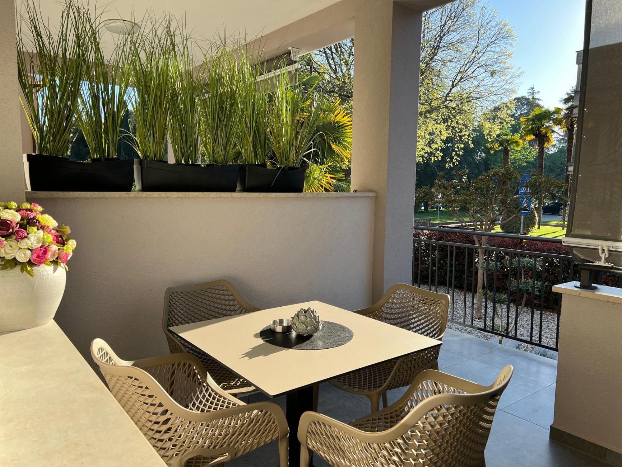 Stay In The Heart Of Porec - 50M To The Beach Екстериор снимка